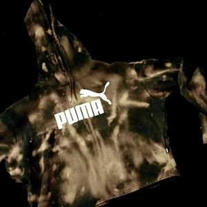PUMA Cropped Tie-Dye Hoodie